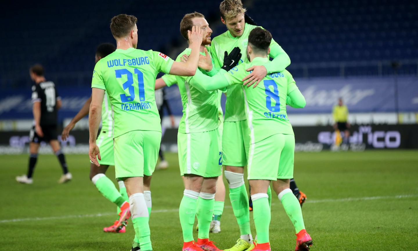 Bundesliga: doppio Steffen e Arnold, il Wolfsburg batte 3-0 l'Arminia Bielefeld ed è terzo a -2 dal Lipsia