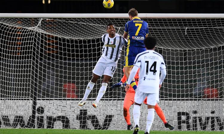La Juve si ferma anche a Verona: Barak risponde a Ronaldo. Pirlo a -7 dall'Inter e -3 dal Milan