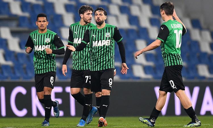 Serie A: il Sassuolo fermato 1-1 dal Bologna in 10. Il Genoa riprende 2-2 il Verona al 93'