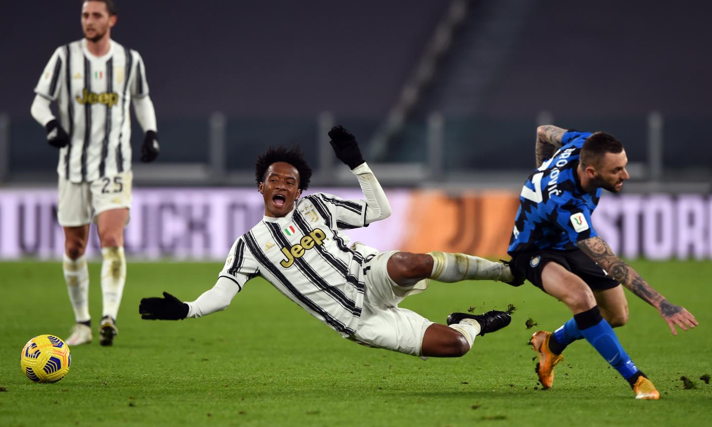 Juve-Inter, Pirlo jr. risponde a Brozovic: la FOTO di Cuadrado 'uomo derby d'Italia'