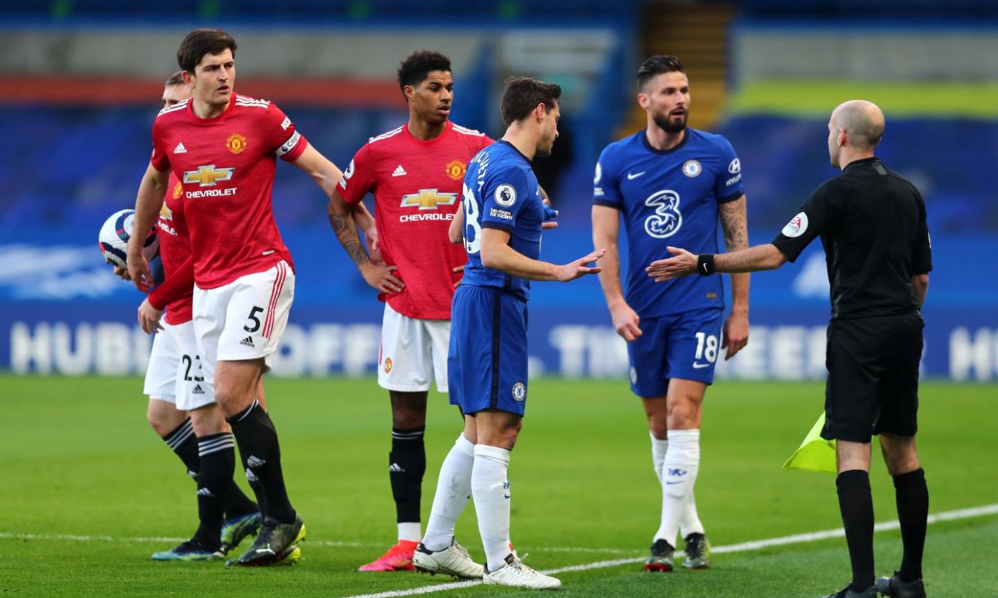 Chelsea-Manchester Utd, duello per un giovane del Brighton