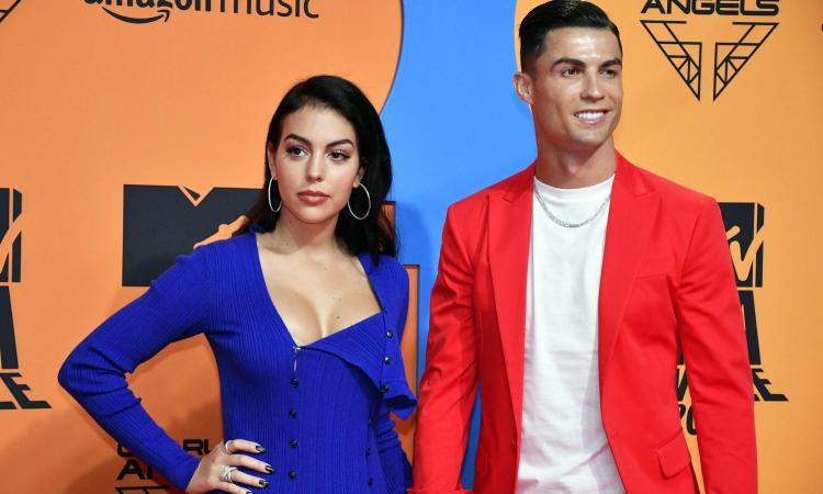 Futuro Ronaldo, Georgina non ha dubbi: 'Resta alla Juve' VIDEO