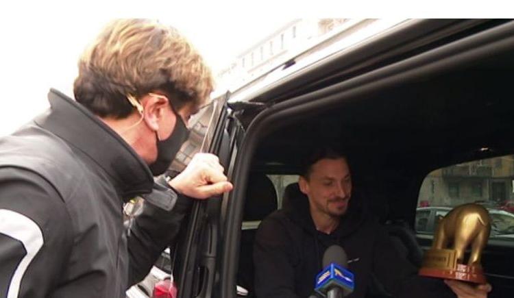 Milan, Tapiro d'oro a Ibrahimovic dopo il derby: 'Tanti errori, ci riprenderemo. Sanremo? Ora non ci penso'