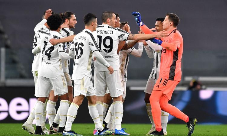Pirlo stupisce, ma poi ha ragione: una bella Juve piega la Lazio, avvisa l'Inter e mette nel mirino il Porto