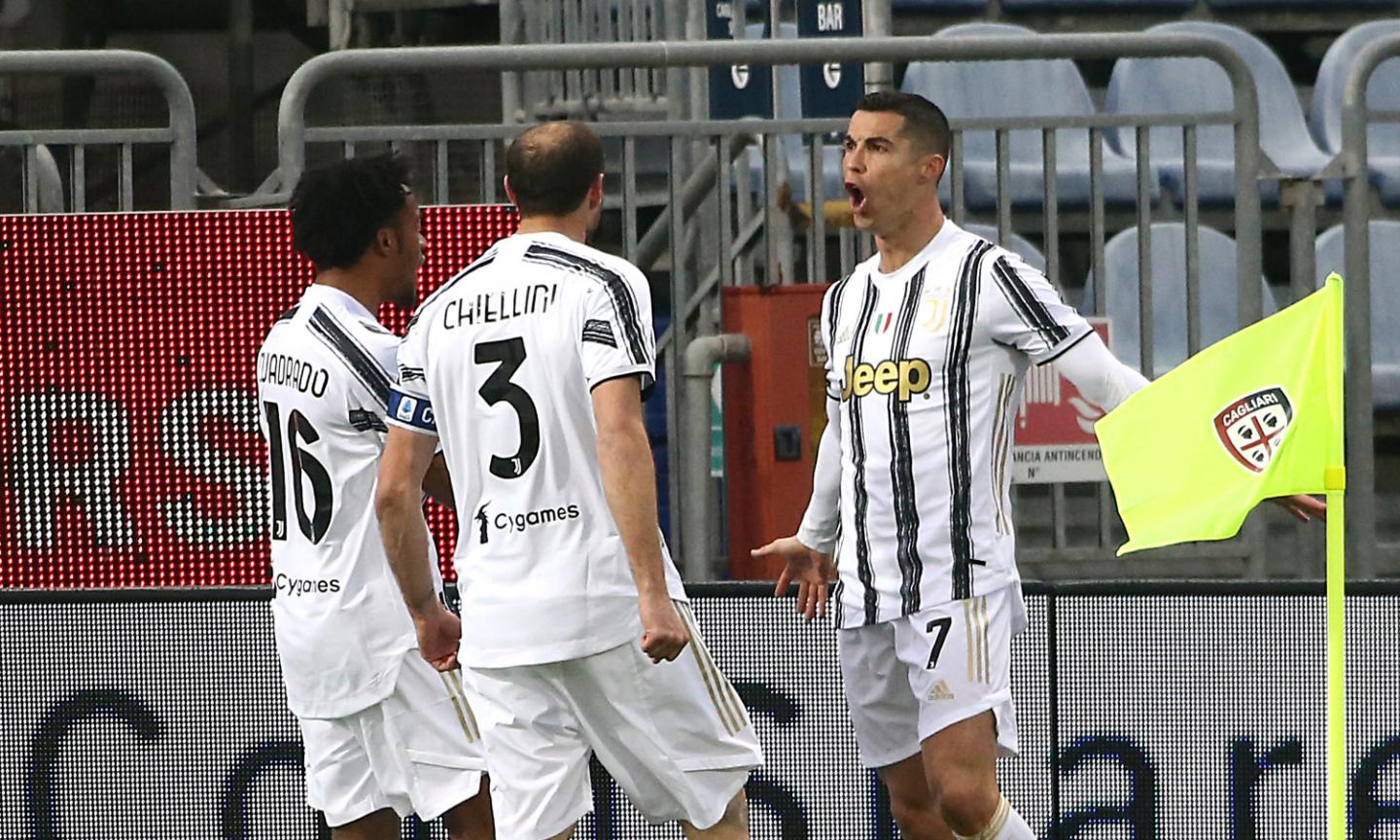 Tripletta di Ronaldo, la Juve vince a Cagliari 