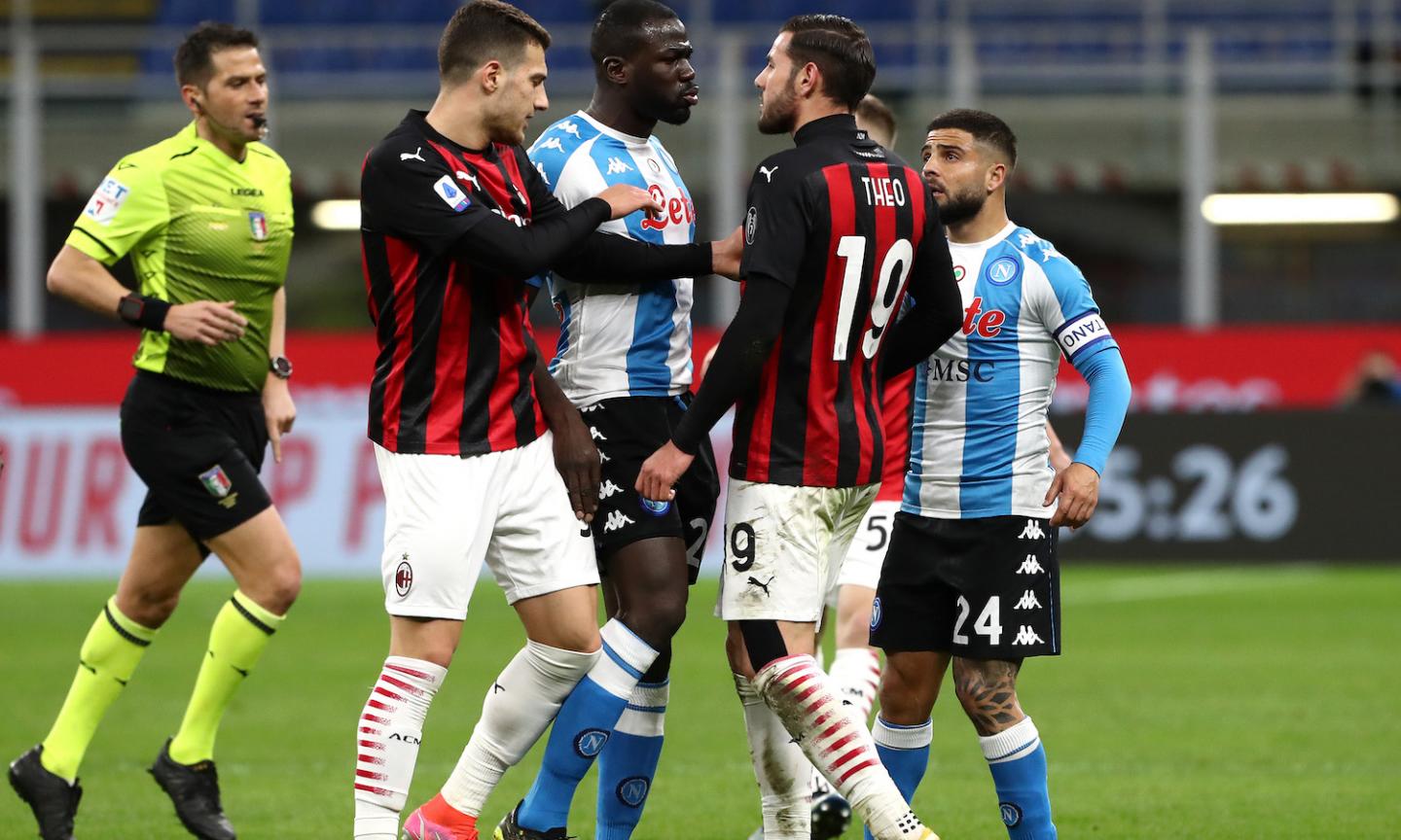 I tifosi del Milan furibondi sui social dopo il Napoli: 'Visto? Ora i rigori non ce li fischiano più...' FOTO