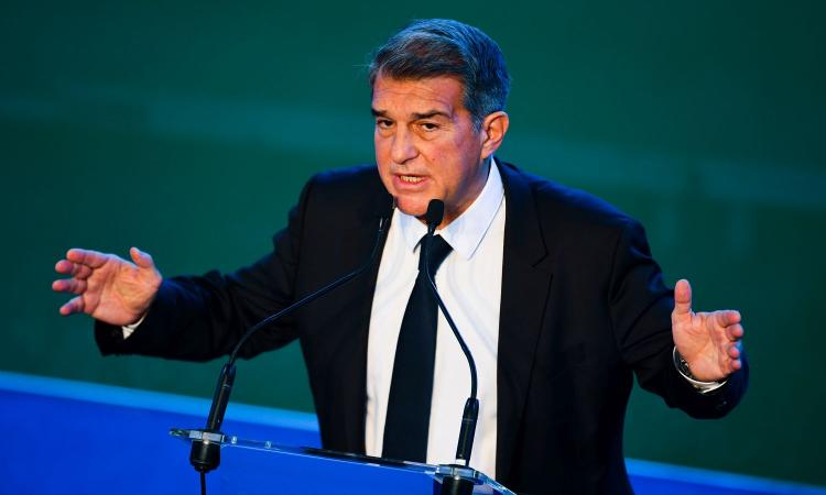 Barcellona: saltato un acquisto, si cerca il dialogo con la FIFA per iscriverlo lo stesso