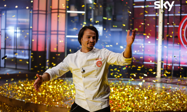 Calciomercato.com su Twitch: oggi alle 18.30 Aquila di Masterchef, Thomas De Gasperi degli Zero Assoluto e Prinsipe