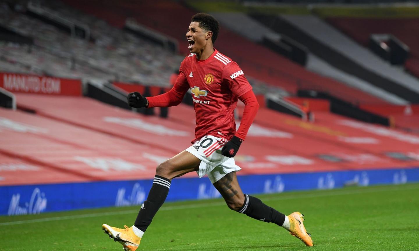 Tegola Manchester United, Rashford deve operarsi