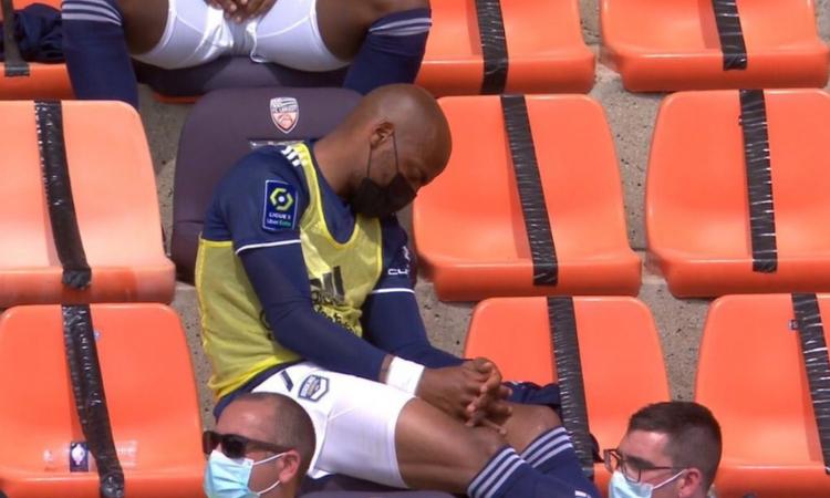 Momenti Di Gioia, incredibile in Ligue 1: il Bordeaux rischia la retrocessione, Briand dorme in panchina