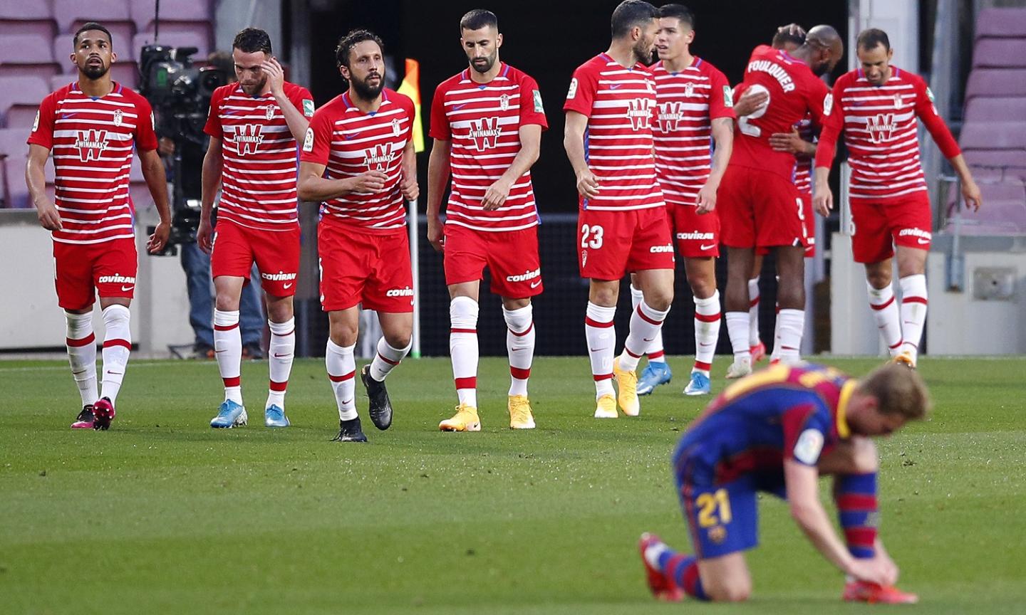 Liga, choc Barcellona: si fa rimontare e perde 2-1 in casa col Granada. Messi e il Real restano a -2 dall'Atletico primo!