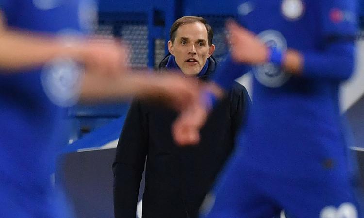 Chelsea, Tuchel: 'Alonso non si inginocchia ma non è razzista' VIDEO