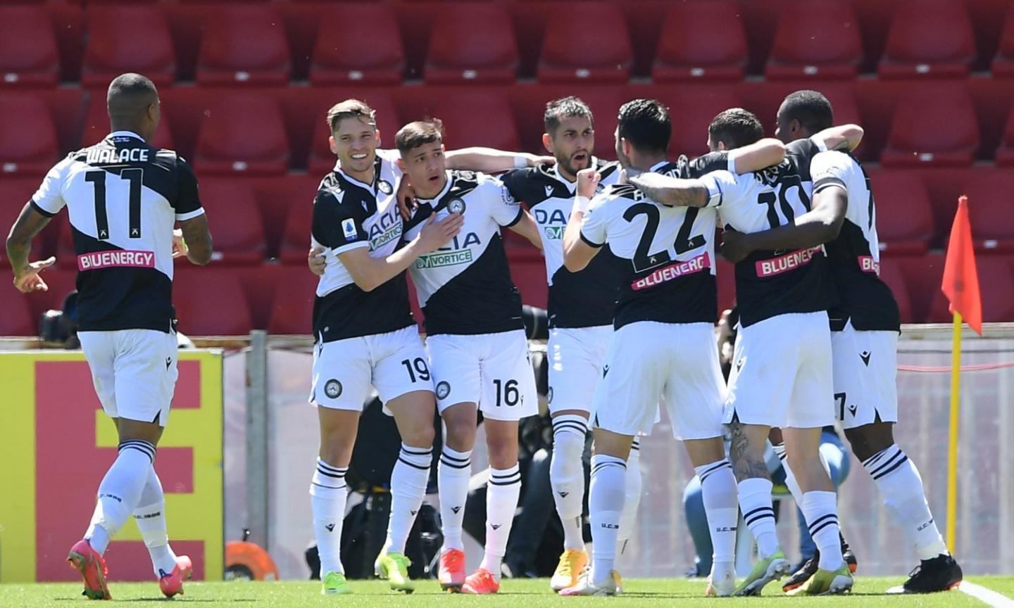 L'Udinese passa 4-2 a Benevento e inguaia Inzaghi nella zona retrocessione: il Cagliari può agganciarlo