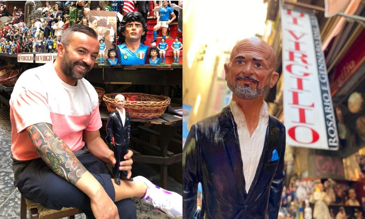 Napoli, Spalletti è già... in città: spunta la statuina sul presepe FOTO