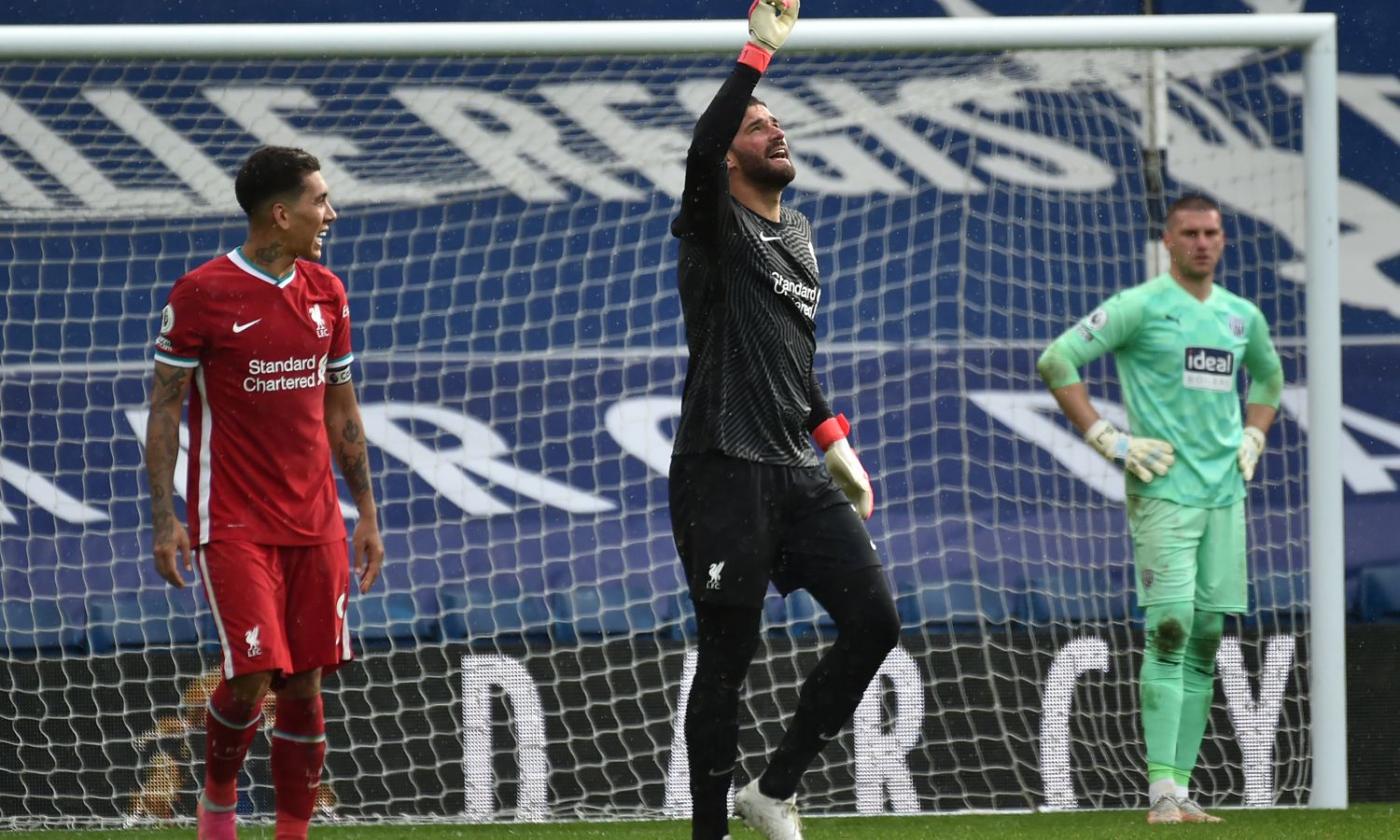 Alisson gol, è nella storia del Liverpool! E pensa al padre scomparso: 'Lo ha visto con Dio. E starà esultando'