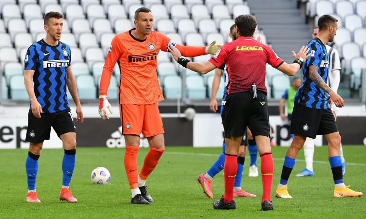 Inter, le pagelle di CM: Handanovic, un buco dietro l'altro. Lautaro di nuovo on fire, Brozovic appannato