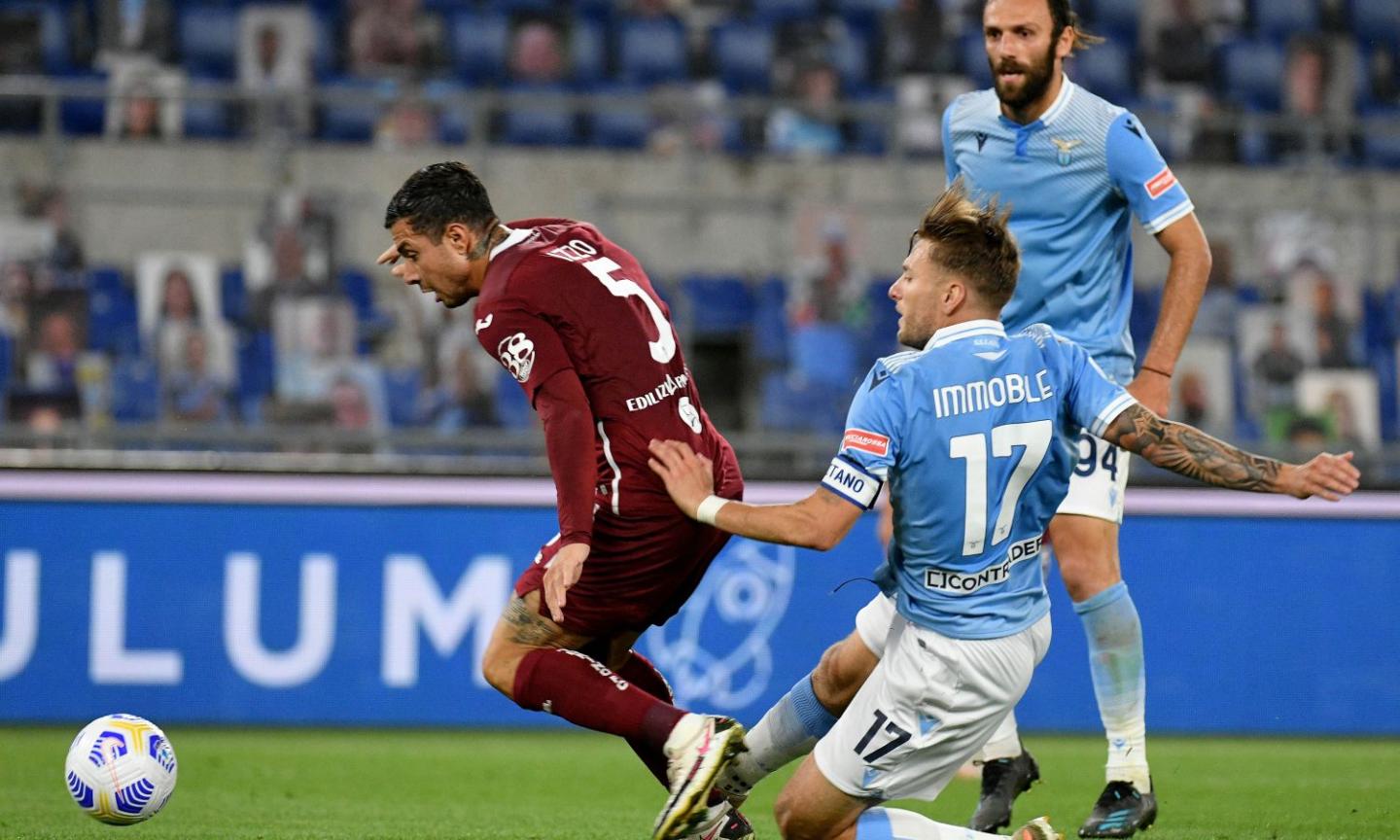 Lazio-Torino, rivivi la MOVIOLA: gol annullato a Immobile, Muriqi chiede due rigori. Dubbio il penalty concesso