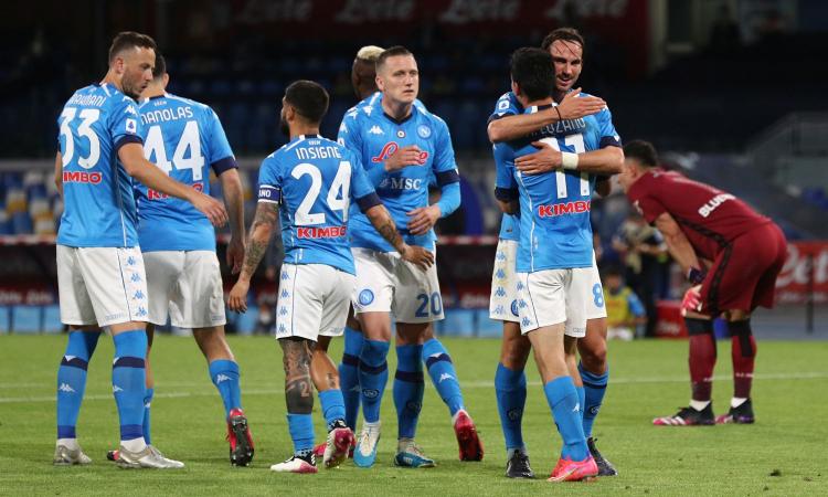 Napoli-Verona, le formazioni ufficiali: ci sono Kalinic e Lozano, out Politano