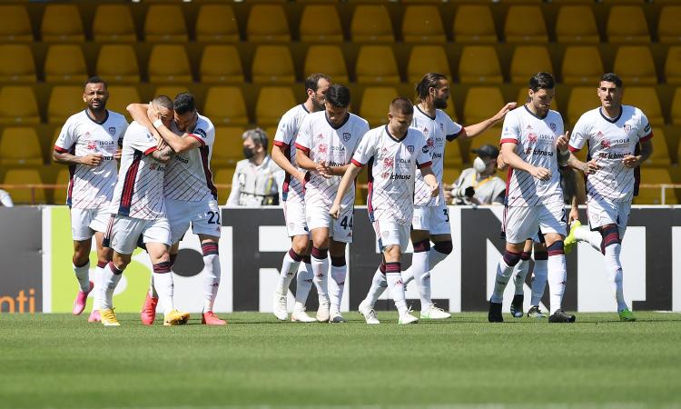 Il Cagliari vince anche a Benevento, finisce 3-1: Semplici a + 4, ora Inzaghi vede il baratro. Giallo rigore nel finale