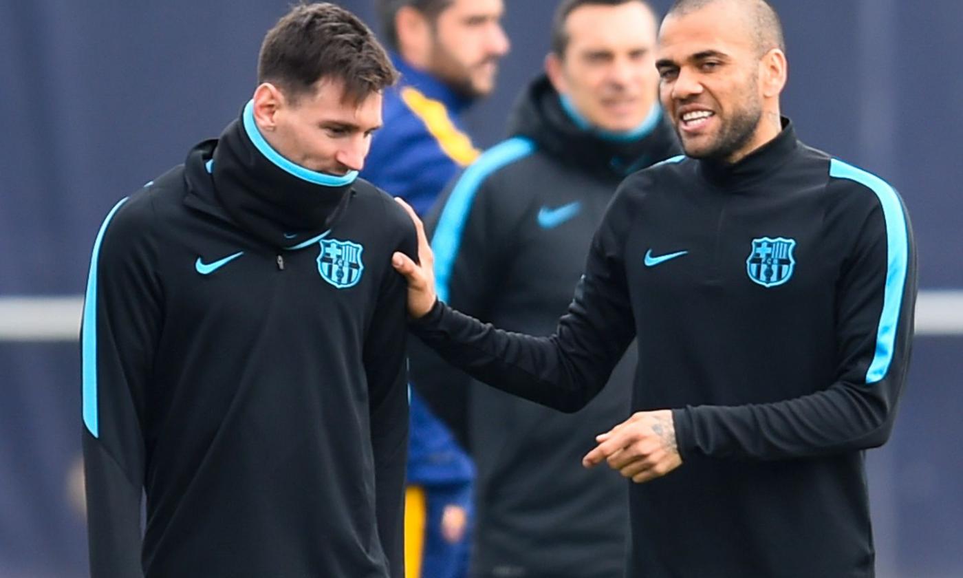 Barcellona, l'ex Dani Alves manda un messaggio a Messi