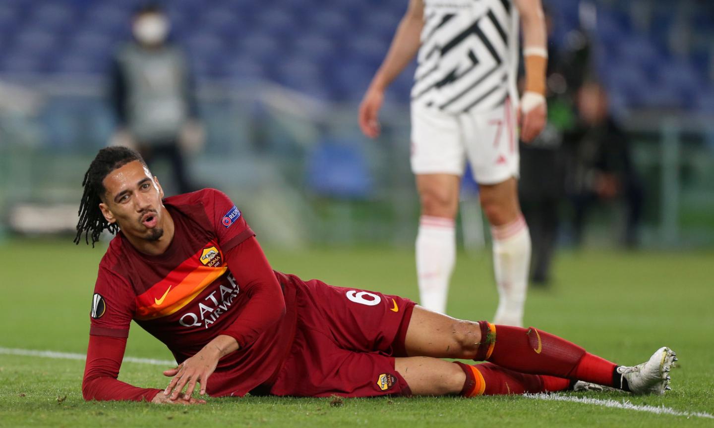 Roma, nuovo stop per Smalling: lesione alla coscia, salta Trabzonspor e Fiorentina