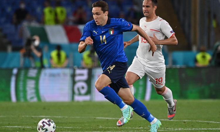 Chiesa: 'Non ho sentito Allegri, grazie a Pirlo. Dalla Juve porto la mentalità, Eriksen mi ha fatto ripensare ad Astori'