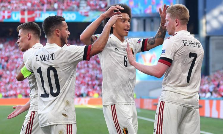 De Bruyne è poesia, il Belgio batte 2-1 una Danimarca sfortunata ed è a un passo dagli ottavi