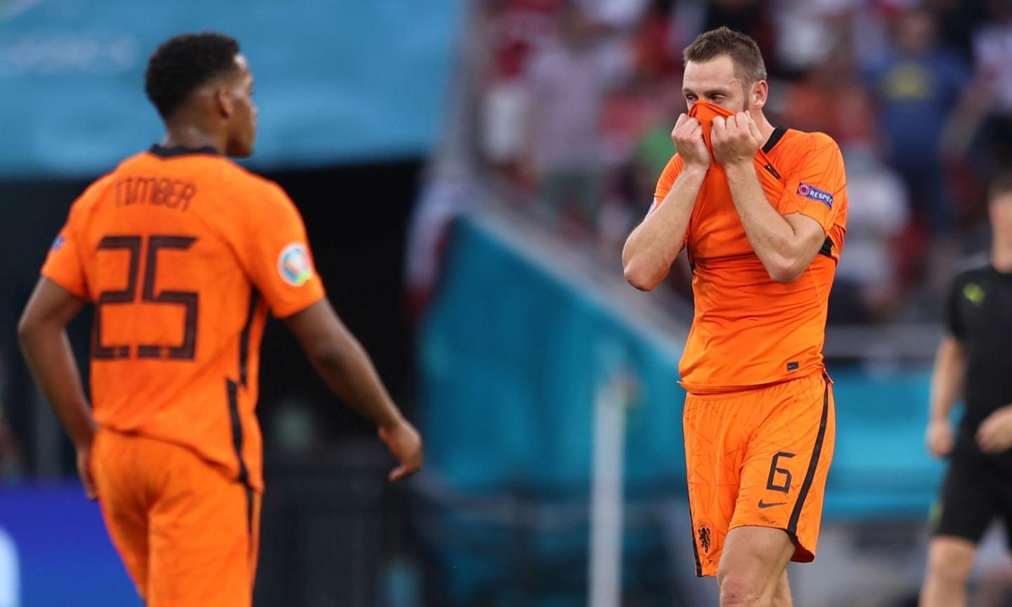 Olanda, De Vrij difende De Ligt: 'Non è colpa sua. E' un grande difensore'