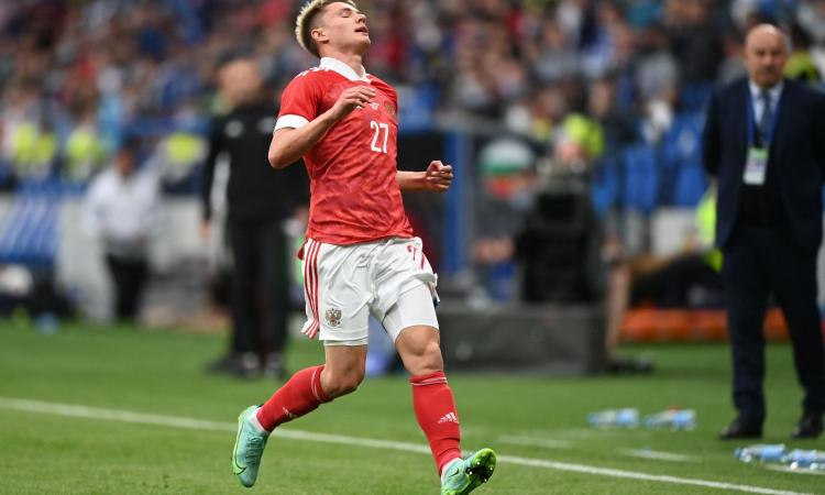 Euro 2020, UFFICIALE: Mostovoy positivo al Covid, la Russia chiama Evgeniev