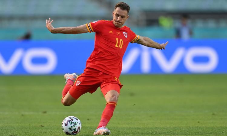 Juve, per Ramsey prende quota il ritorno in Premier. E non chiude all'Arsenal
