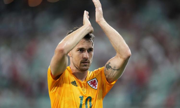 Juventus, Ramsey pronto all'addio: su di lui due club di Premier