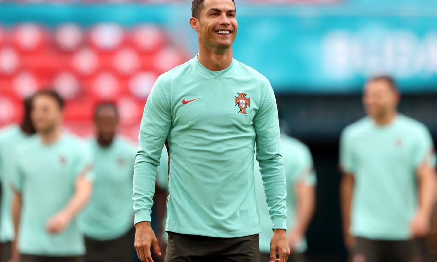 Ronaldo raggiunge i 300 milioni di follower su Instagram, la classifica