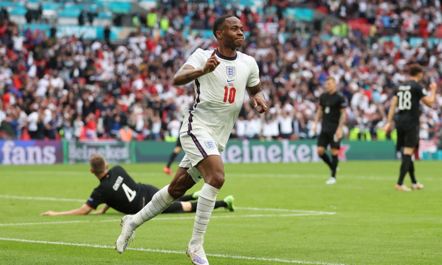 Sterling, l'eroe di Wembley nel destino dell'Inghilterra: dalla Giamaica a erede di Hurst, Germania ko dopo 55 anni 