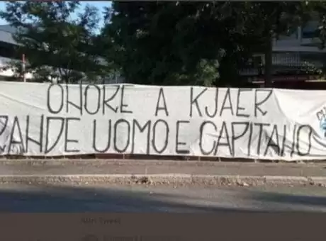 striscione.kjaer.tifosi.inter.2021.460x340.webp