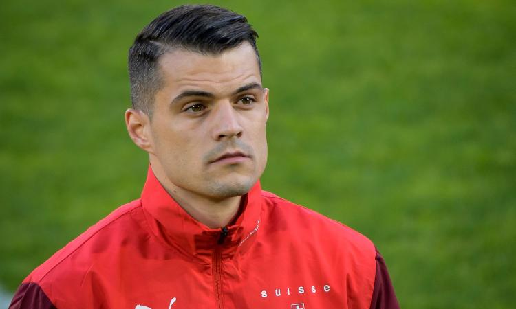Roma, Xhaka prende le misure dell'Olimpico: ecco quando può arrivare