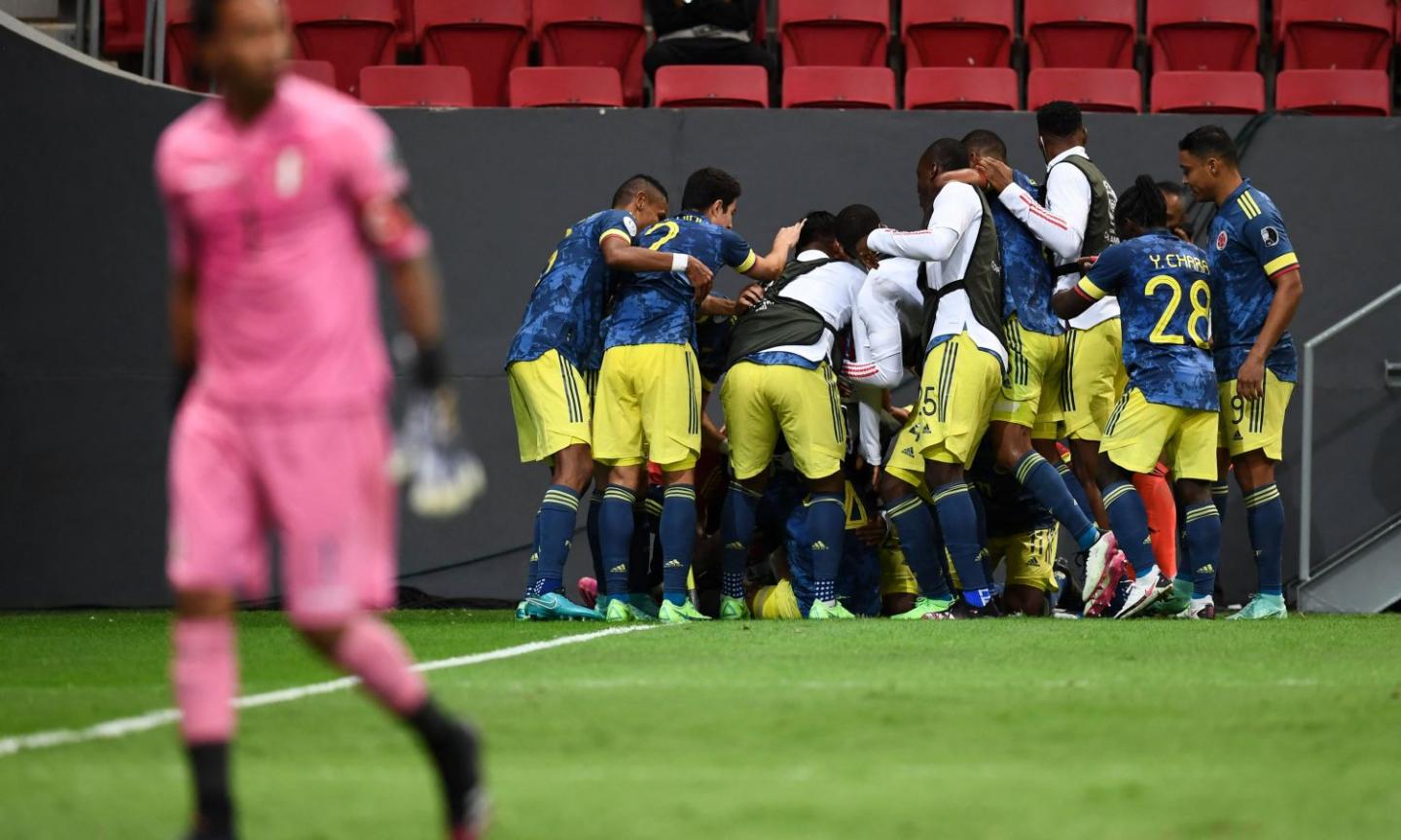 Coppa America, la Colombia vince la finale 3°-4° posto al 94': Lapadula-gol non basta, Cuadrado show su punizione