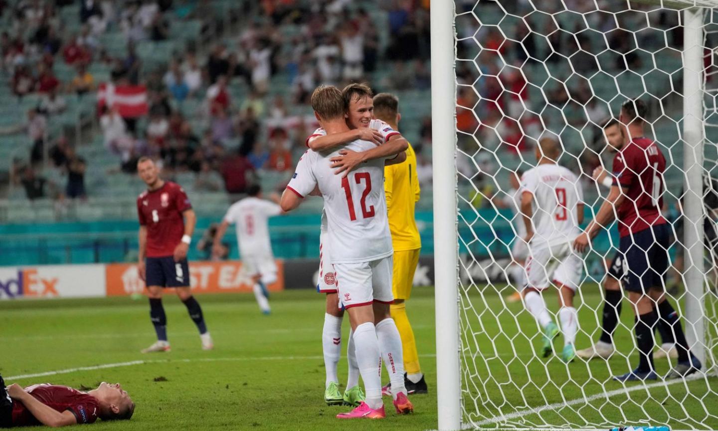 La Danimarca batte 2-1 la Repubblica Ceca e vola in semifinale dopo 29 anni. Schick aggancia Ronaldo, ma non basta