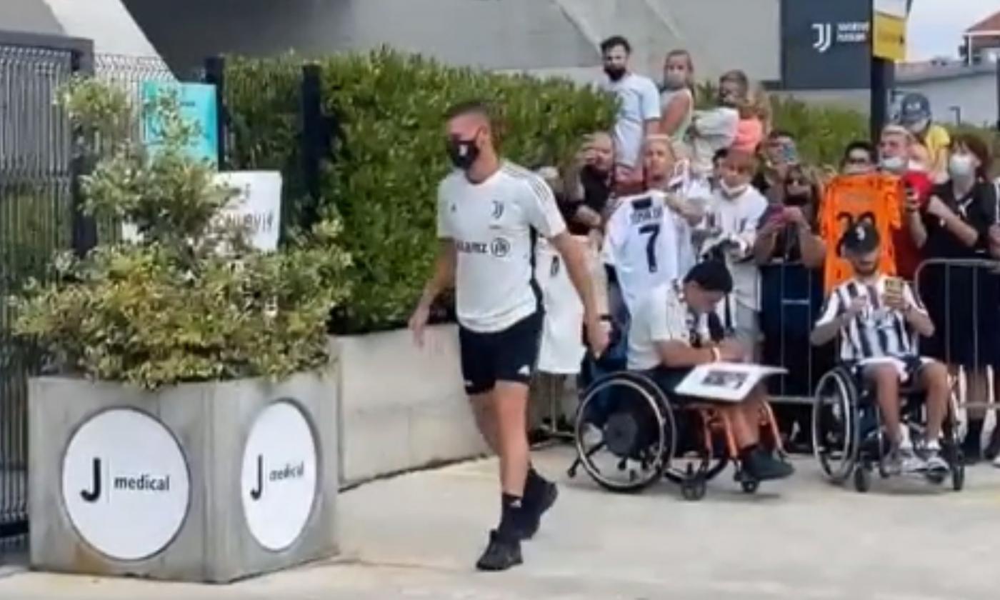 Juve, visita di controllo al ginocchio al JMedical per Merih Demiral VIDEO