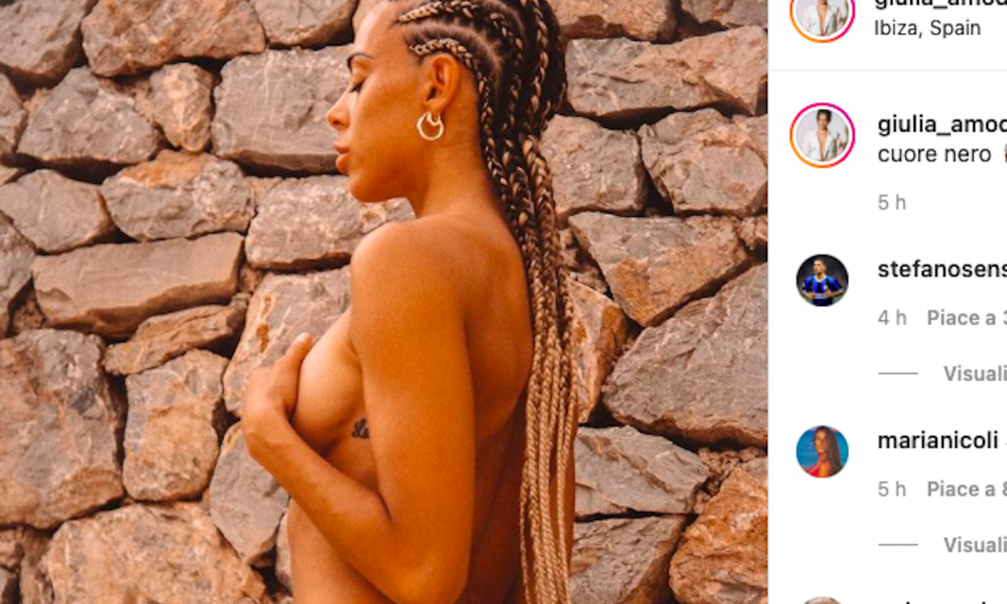 Giulia in topless, lady Sensi manda in tilt i social!