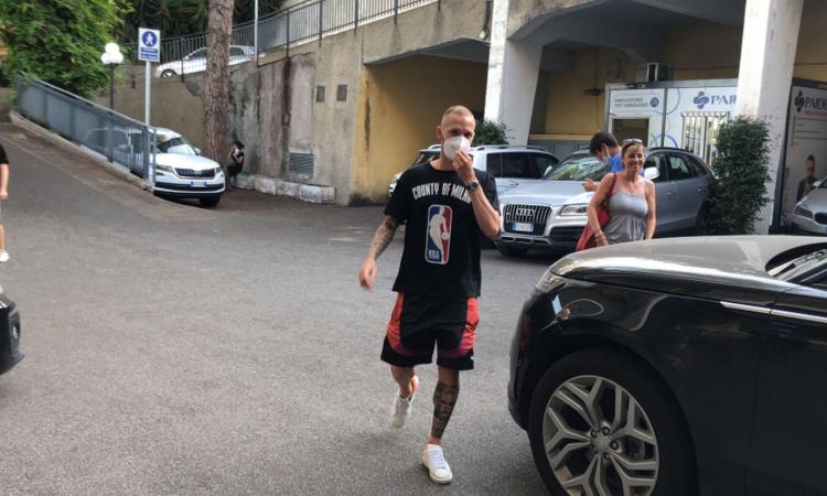 Lazio, Sarri riabbraccia Marusic e Lazzari nella seduta mattutina