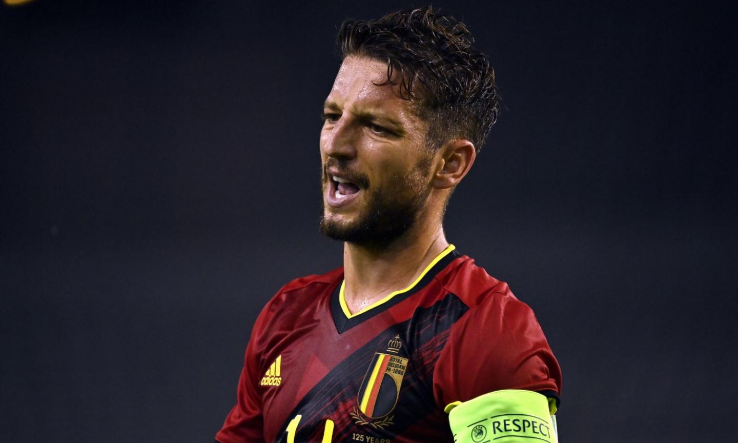 Napoli, proposta con un ingaggio dimezzato anche per Mertens