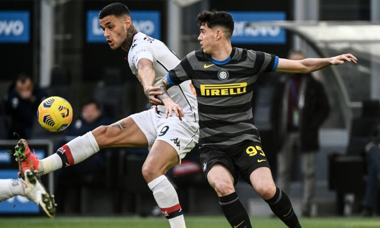 Inter, quanti attaccanti in uscita per far posto a una nuova punta: idea Scamacca