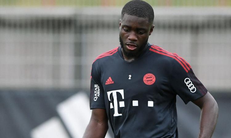 Chelsea e Manchester United su Upamecano