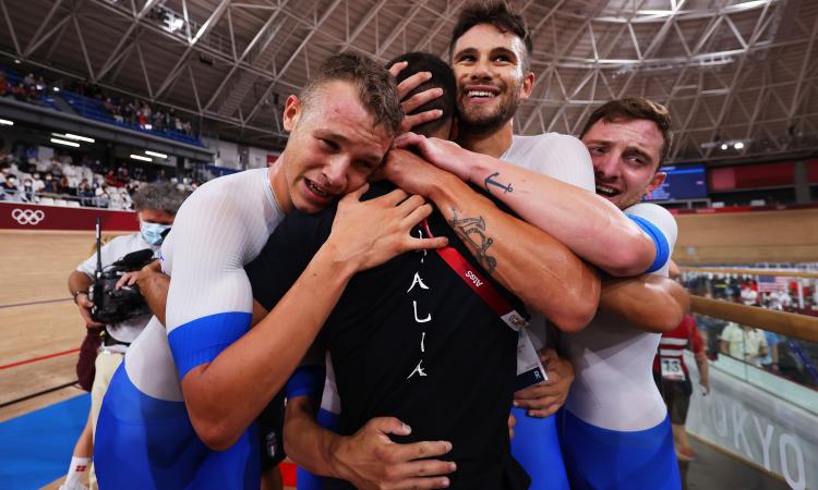 Olimpiadi: oro e record mondiale per gli azzurri di ciclismo su pista! Fuori Italvolley, Settebello e Beach volley