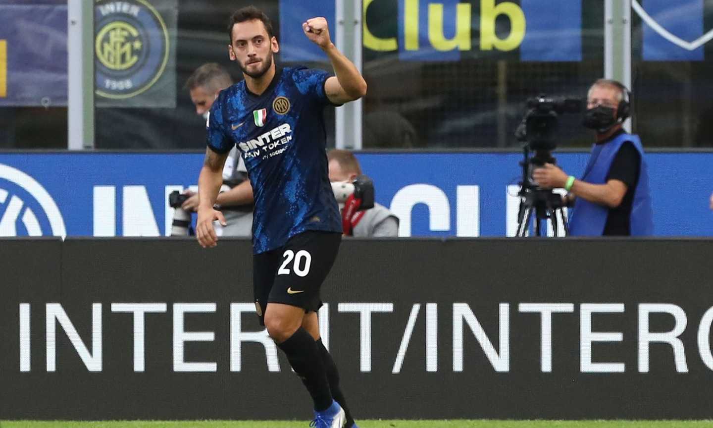 Inter-Genoa, le pagelle di CM: Calhanoglu incanta, che classe Dzeko! Vanheusden male, Hernani il peggiore