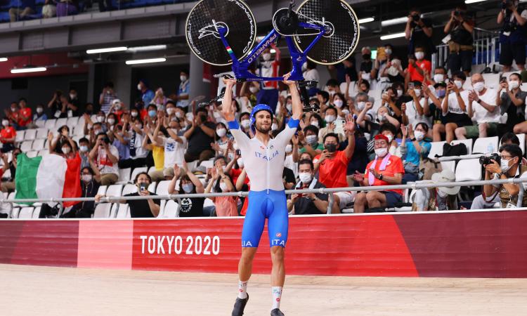 L'Italia dell'inseguimento è fantastica: oro e nuovo record del mondo, Ganna di un altro pianeta