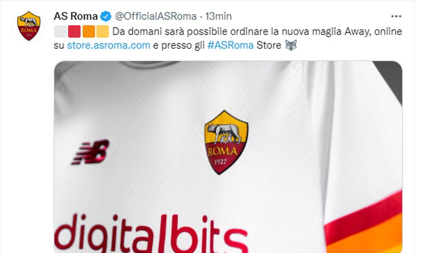 Roma, ecco la seconda maglia: via il 'Lupetto' di Gratton FOTO