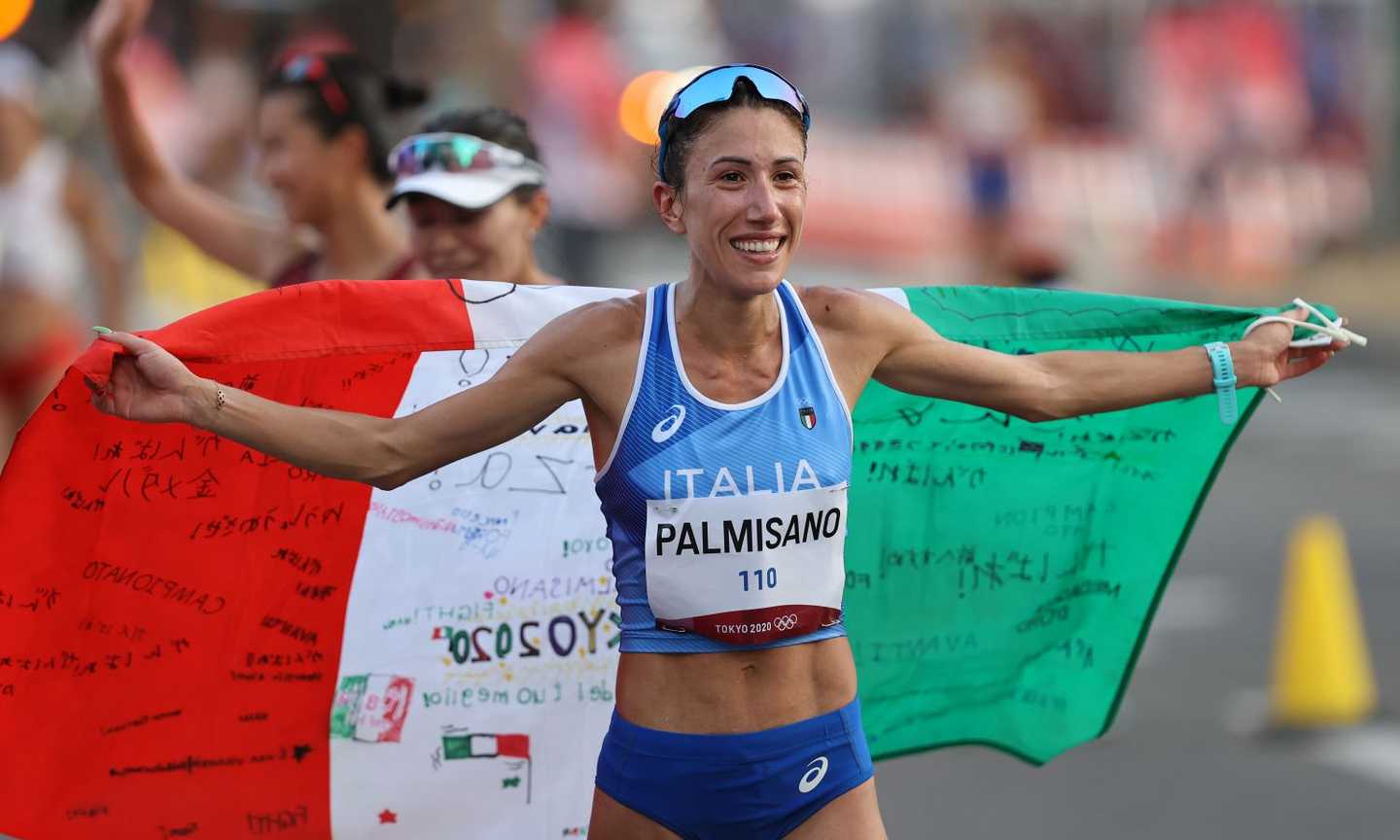 L'oro per il compleanno e il 'Popopo' che fa impazzire l'Italia: Palmisano show, la marcia riparte dalla Puglia