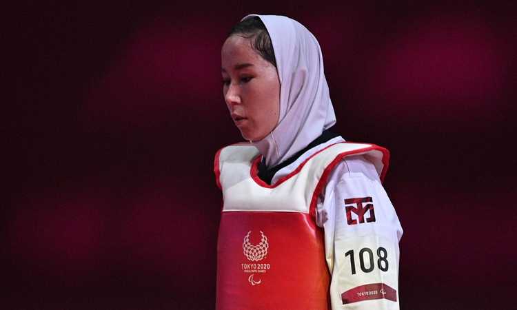 I talebani e la fobia del femminile: terrorizzati delle donne, anche lo sport è vietato
