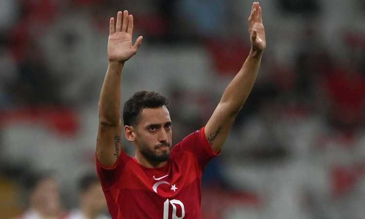 Calhanoglu transparent leader of a sinking Turkey.  For Inter you need more |  Home page